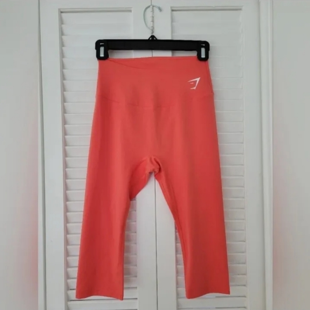 Gymshark Capri Leggings Womens XS Orange Crop Logo Workout